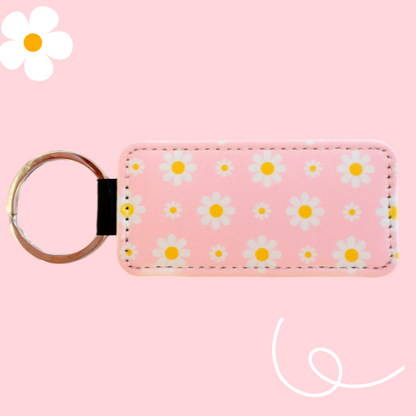 WHITE AND YELLOW DAISIES ON PINK KEYCHAIN